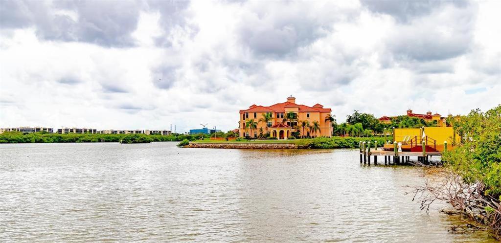 Baywatch Apartment Clearwater Exterior photo